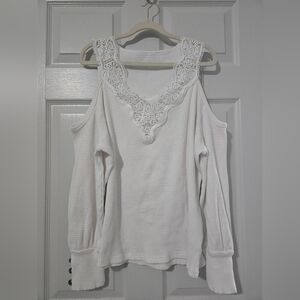 Source Unknown White Lace Cold Shoulder Blouse